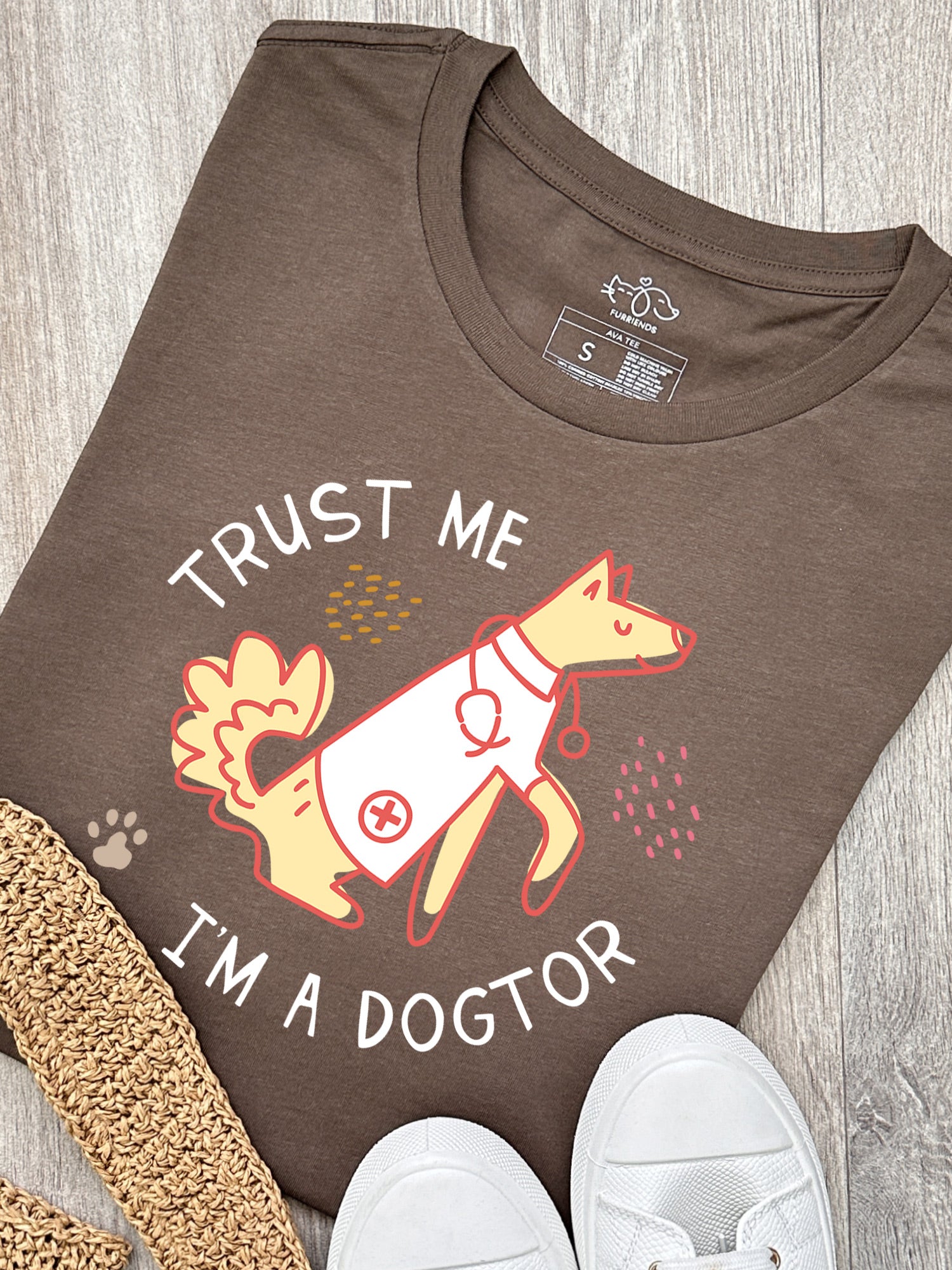 Trust Me I'm A Dogtor Ava Women's Regular Fit Tee