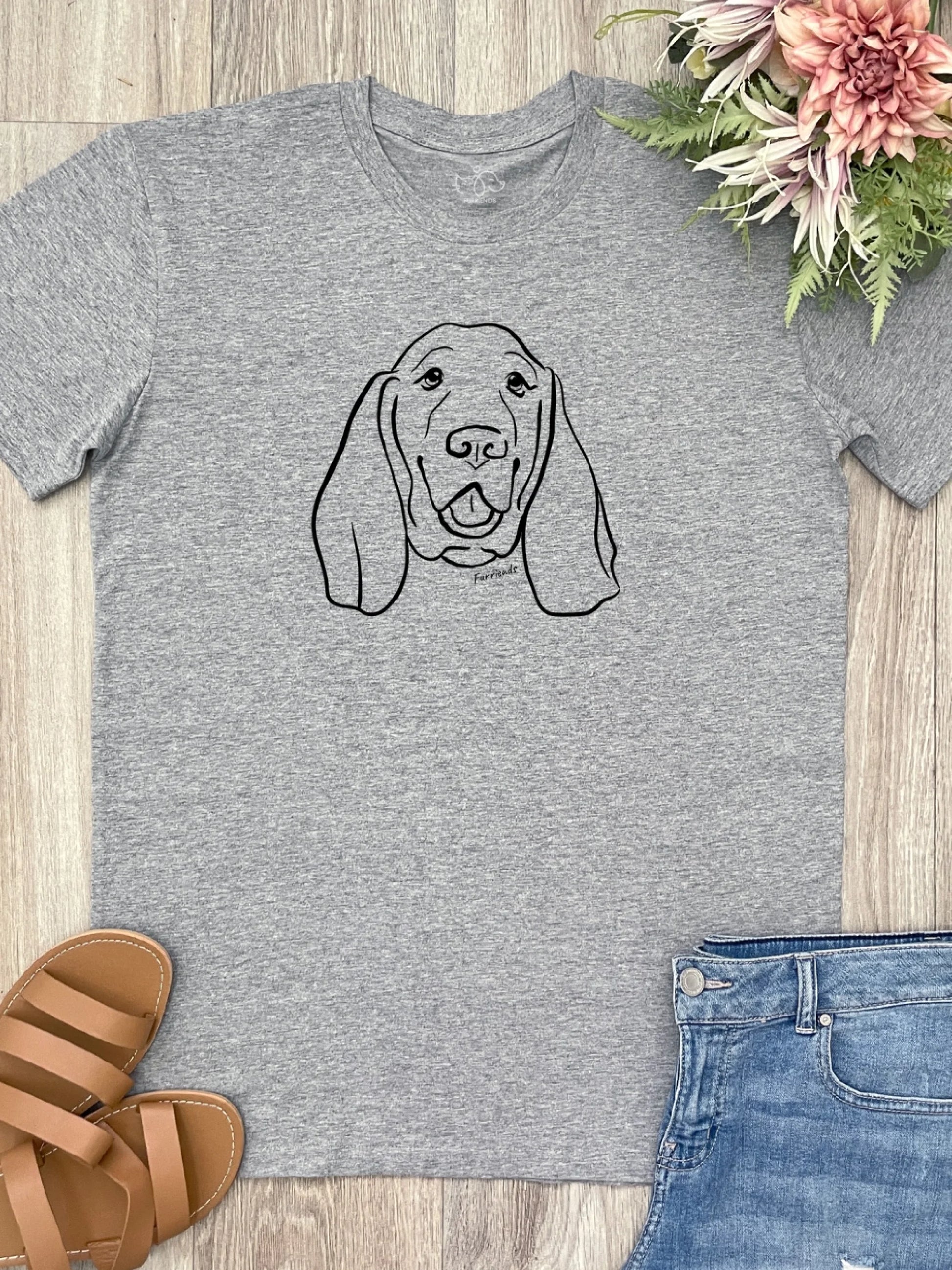 Essential-Tees-Flat-Lays-Grey-Basset-Hound-Head (1)