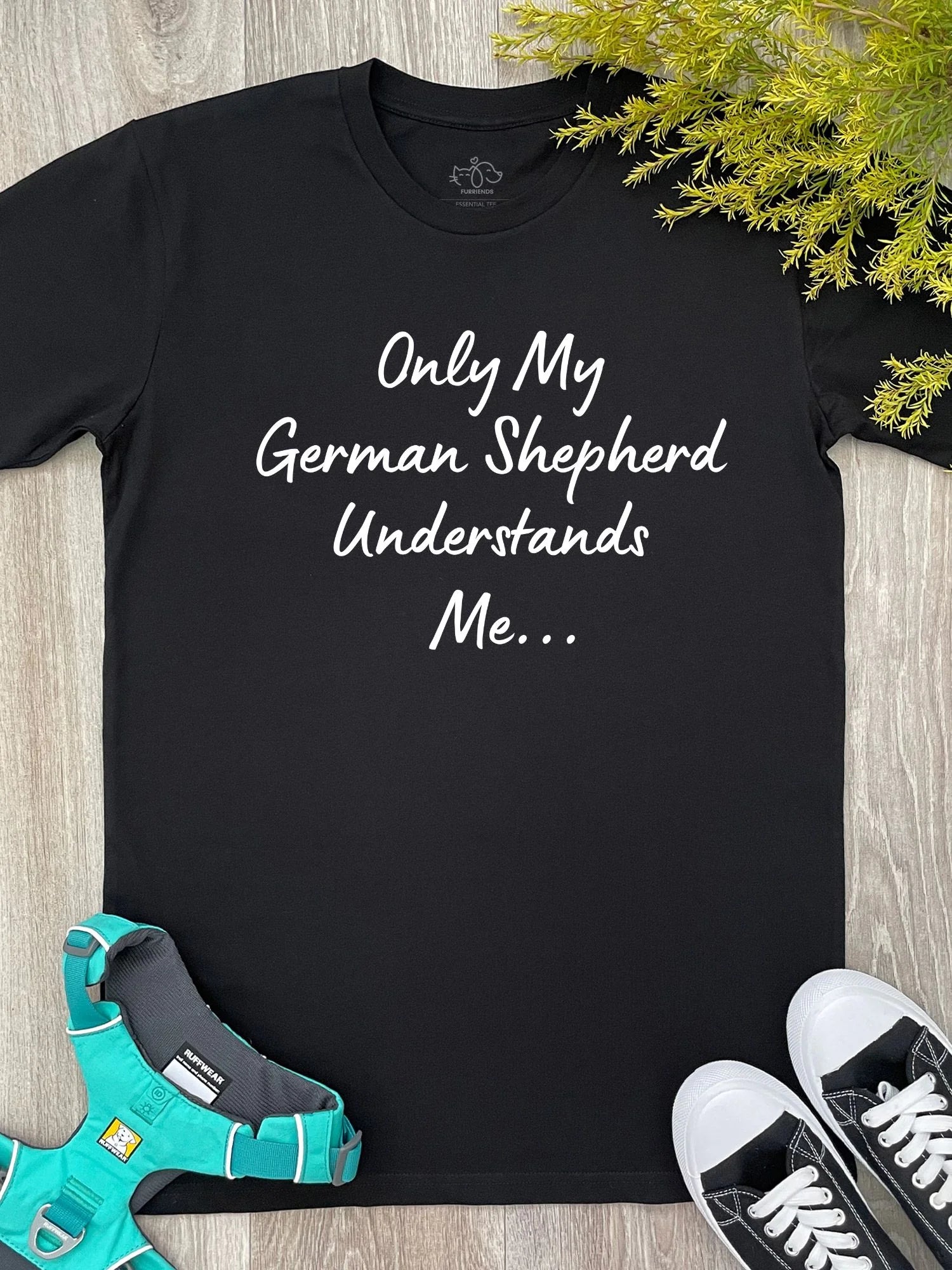 Only My German Shepherd Understands Me Regular Fit T-shirt