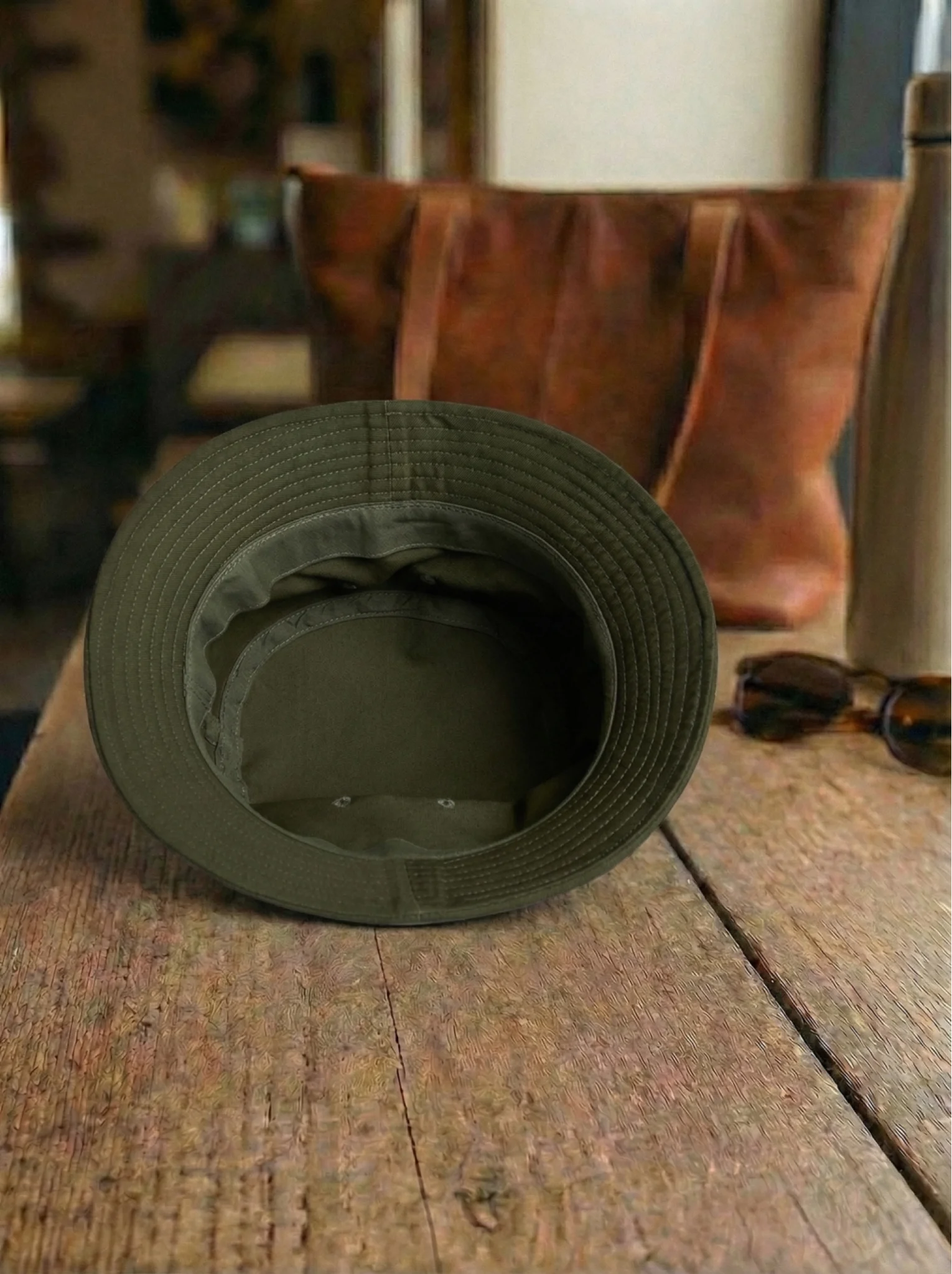 bucket-hat-lifestyle-inside