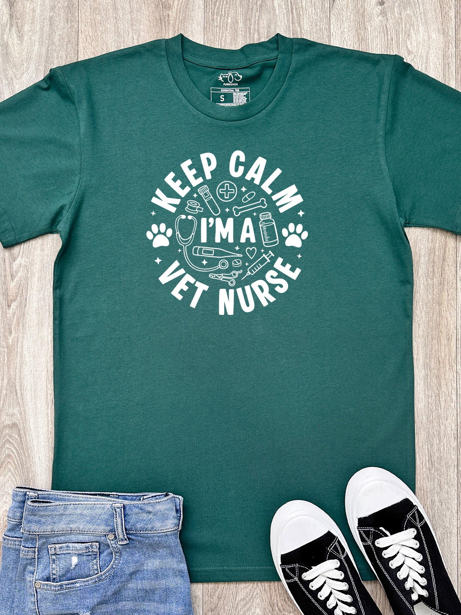 Keep Calm I'm A Vet Nurse Essential Unisex Tee