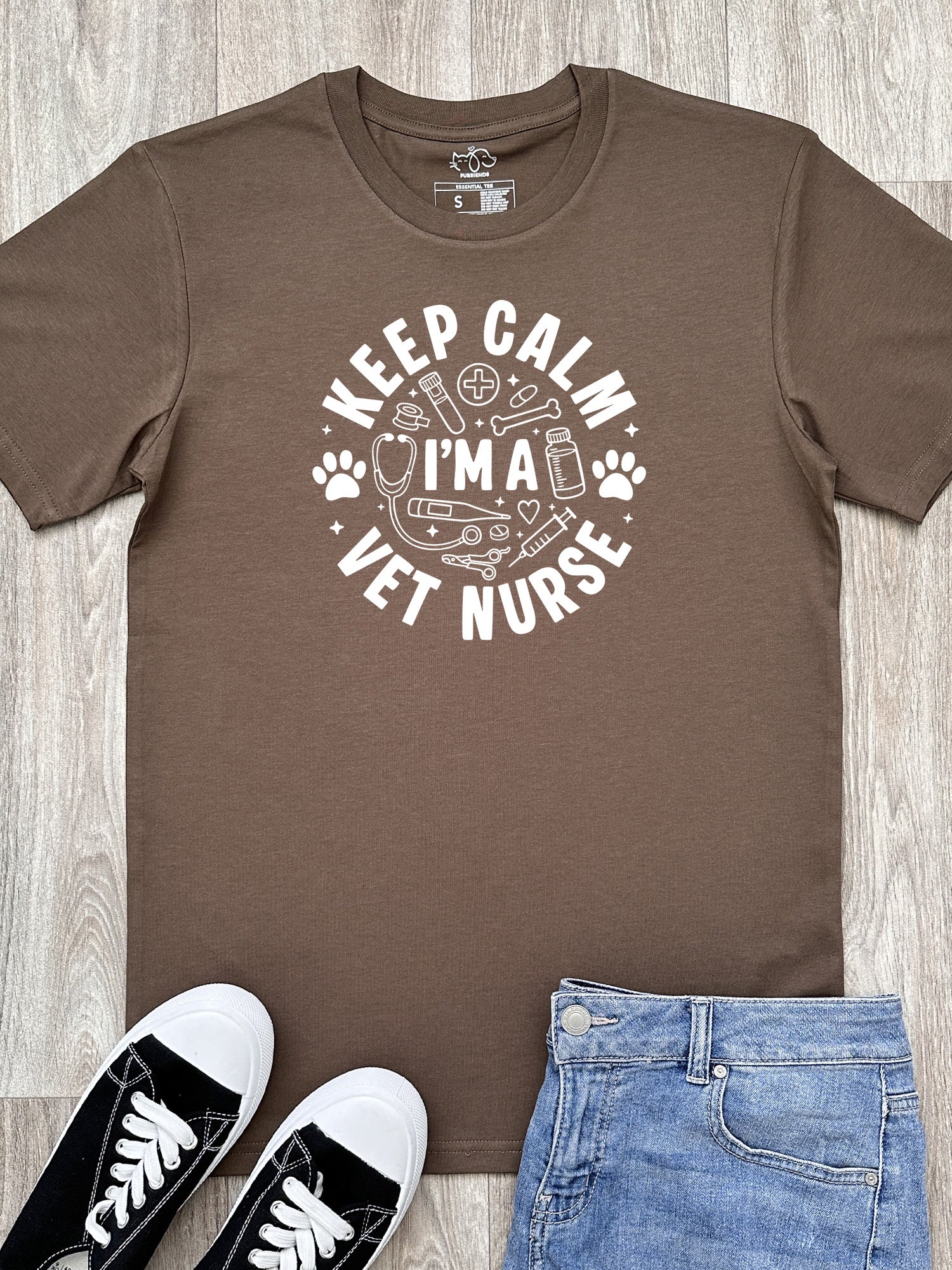Keep Calm I'm A Vet Nurse Essential Unisex Tee