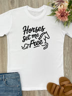 Horses Set Me Free Essential Unisex Tee